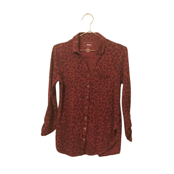 Sonoma Animal Print Button Down Top - Size Small - Picture 1 of 5